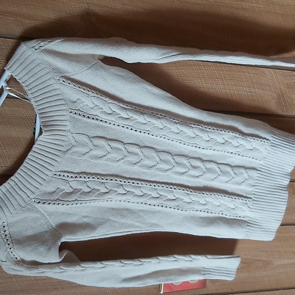 Sweater - Picture 3 of 5